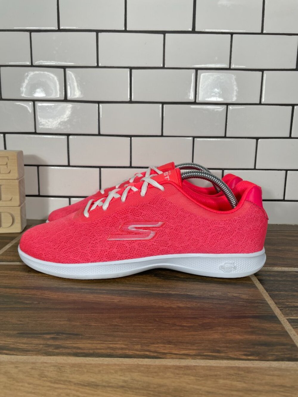 Skechers GO STEP Lite Shoes Womens Size 10 Coral Comfort Walking Sneakers